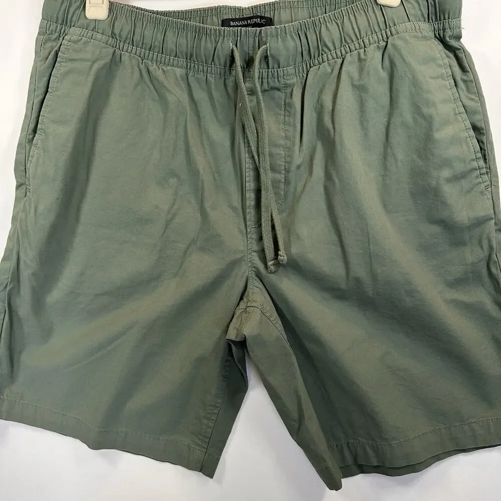 Banana Republic Men’s Olive Green Drawstring Shorts Size M Casual 8” Inseam